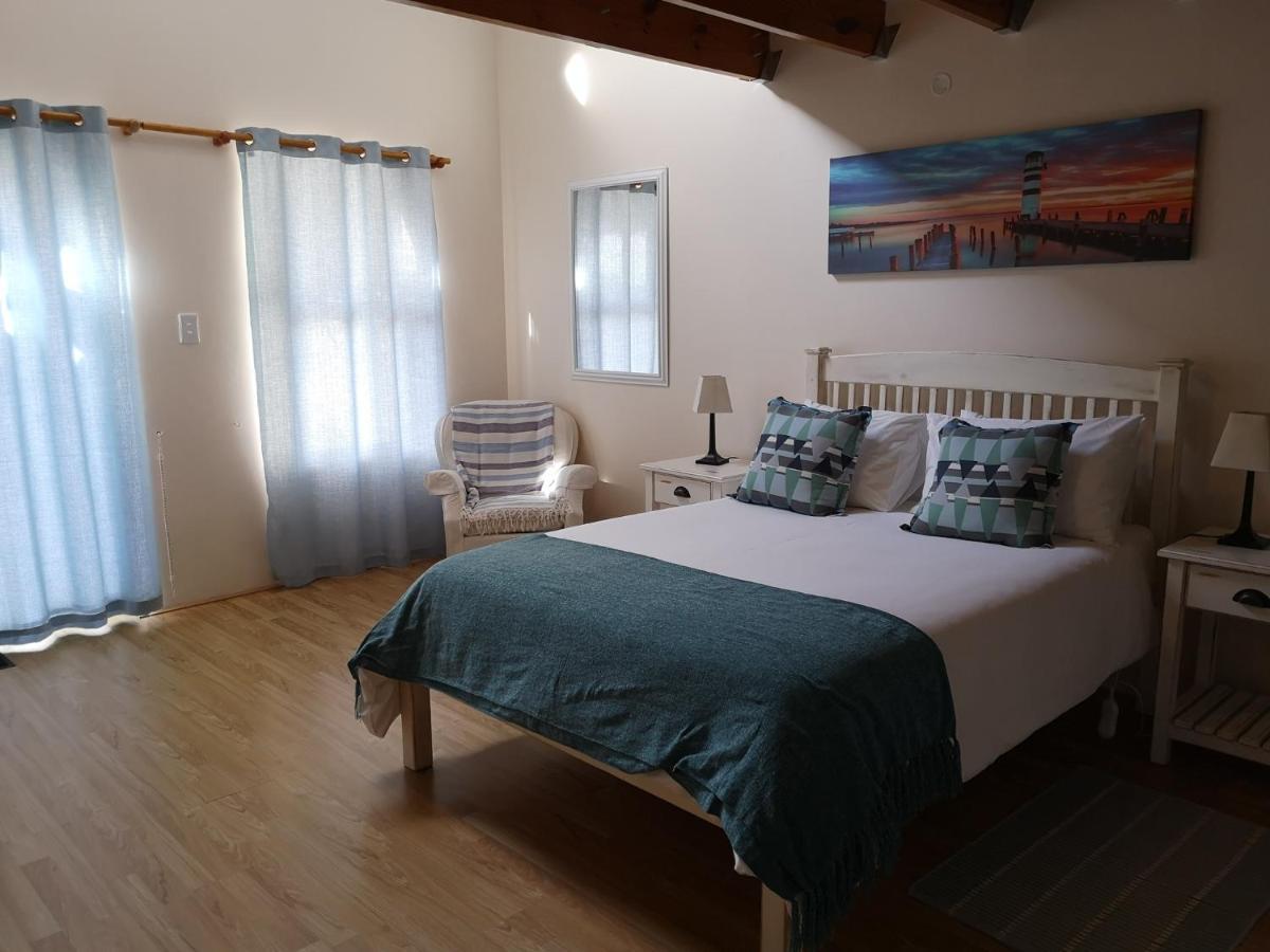Tortoise Trail Lodge Langebaan Esterno foto