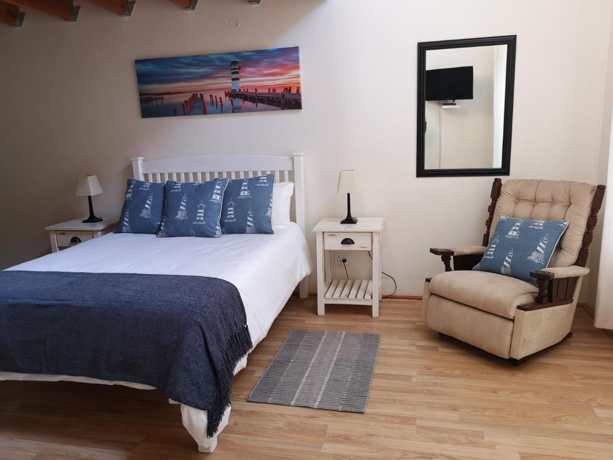 Tortoise Trail Lodge Langebaan Esterno foto